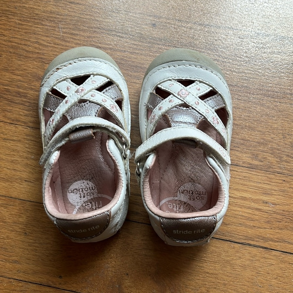 Stride rite US 5.5